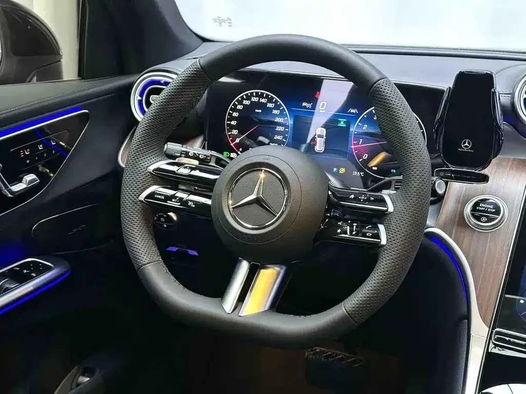 Mercedes-Benz GLC — фото 2