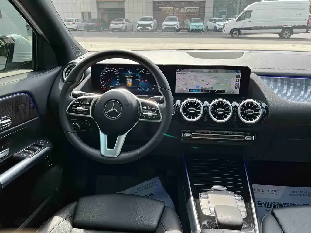 Mercedes-Benz GLA — фото 7