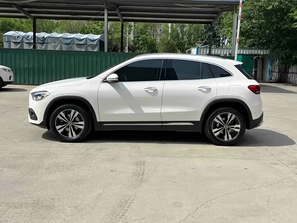 Mercedes-Benz GLA — фото 5
