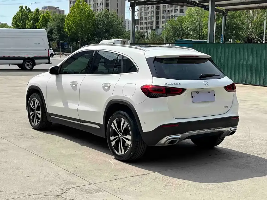 Mercedes-Benz GLA — фото 4