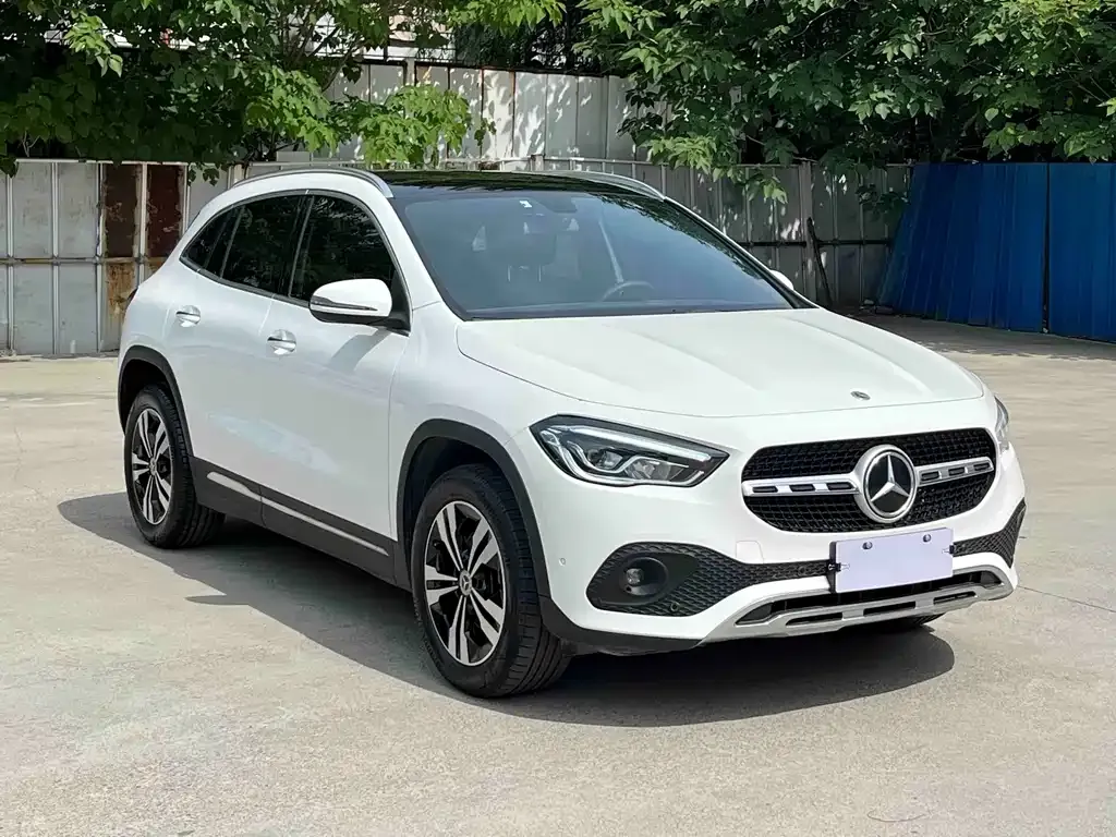 Mercedes-Benz GLA — фото 10