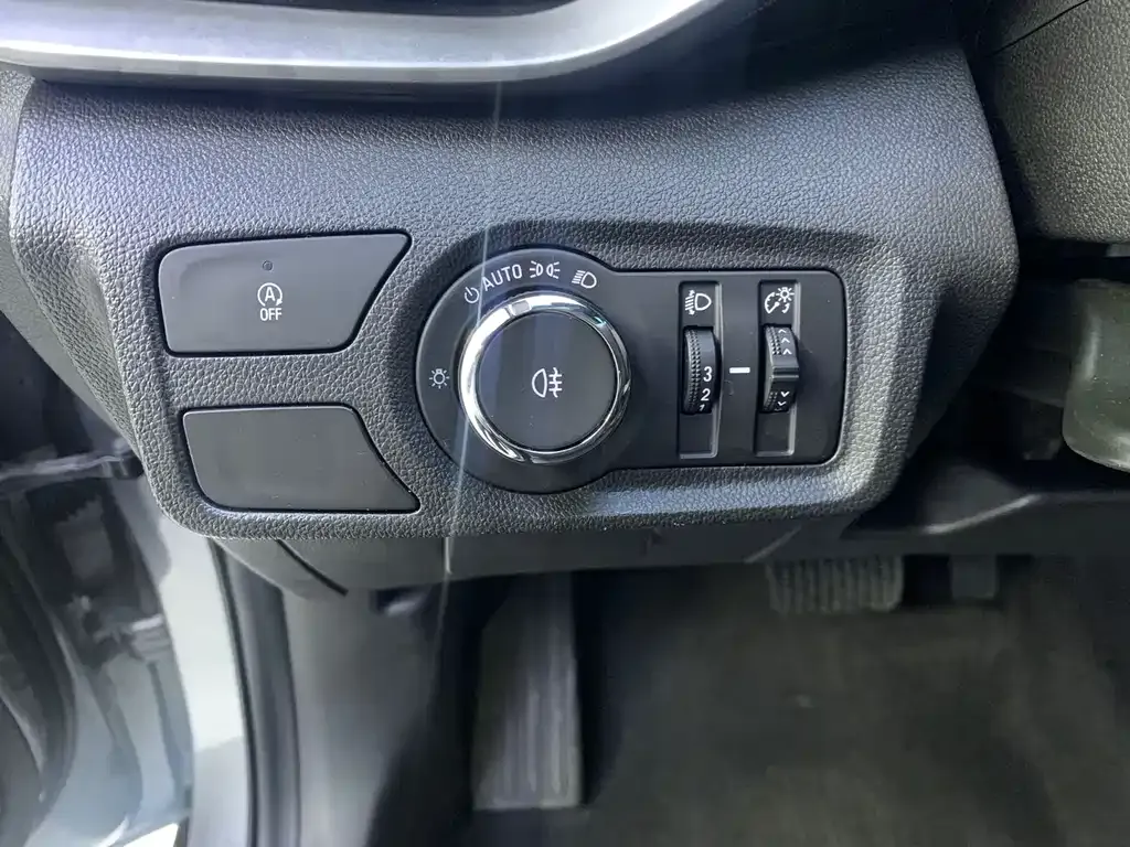 Chevrolet Volando 2023 из CN, фото 8