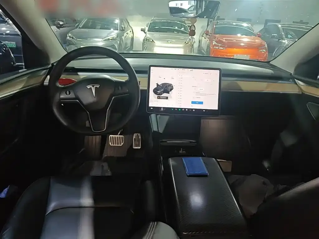 Tesla Model Y — фото 2