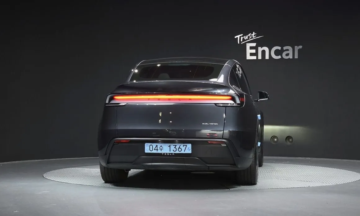 Tesla Model Y — фото 6