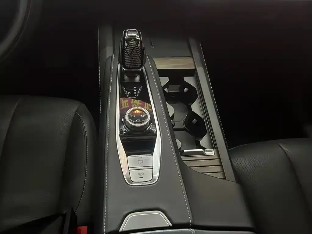 Roewe RX9 2023 из CN, фото 7