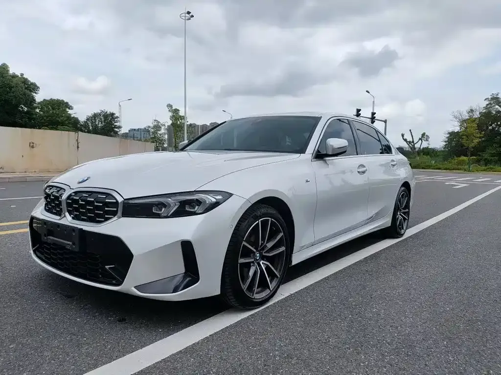 BMW 3 Series — фото 1