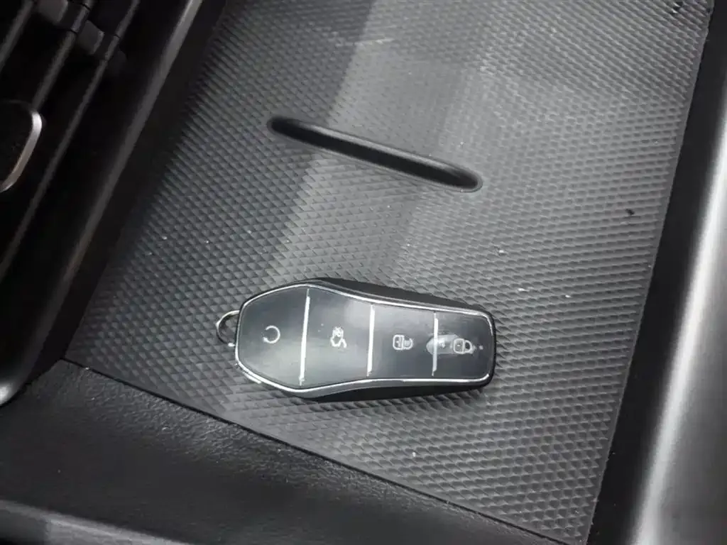 BYD Seal 05 DM-i 2026 из CN, фото 8