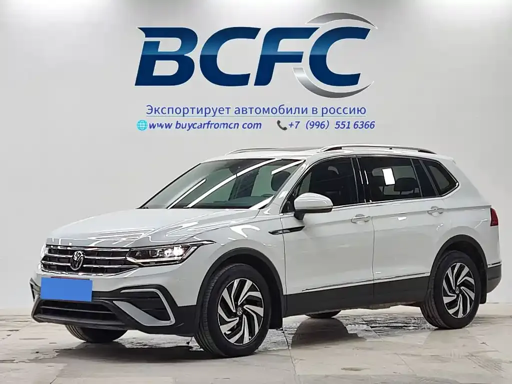Volkswagen Tiguan L — фото 1