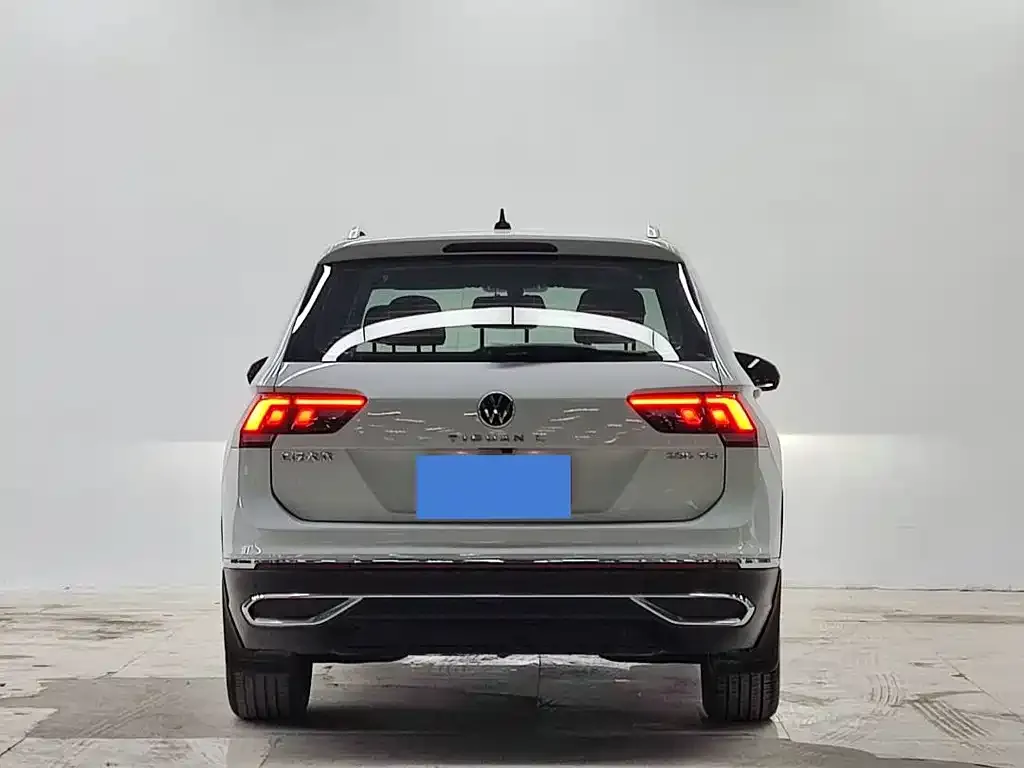 Volkswagen Tiguan L — фото 5