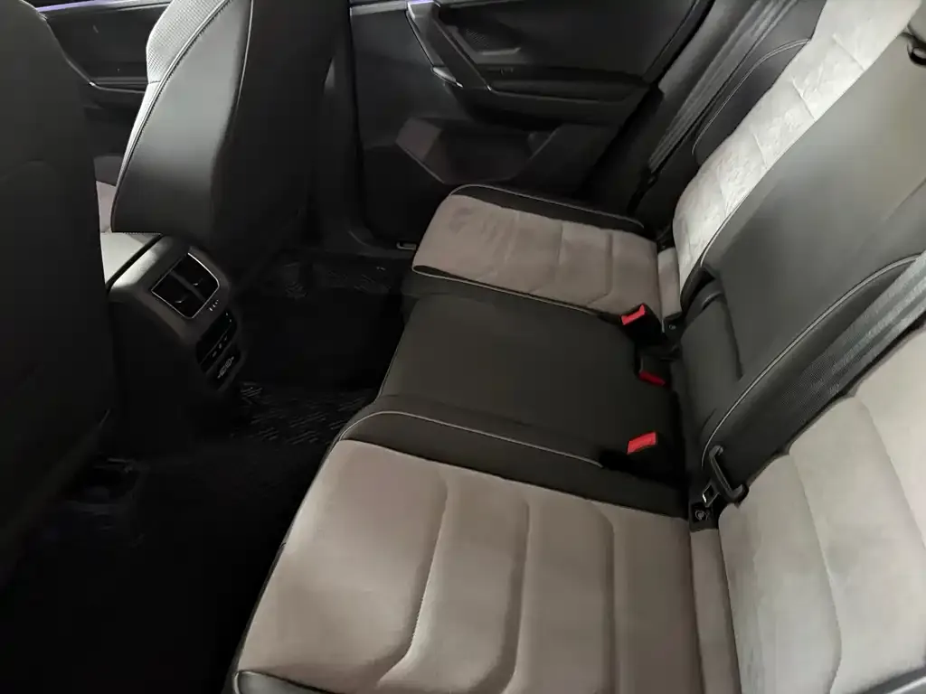 Volkswagen Tayron X 2021 из CN, фото 7
