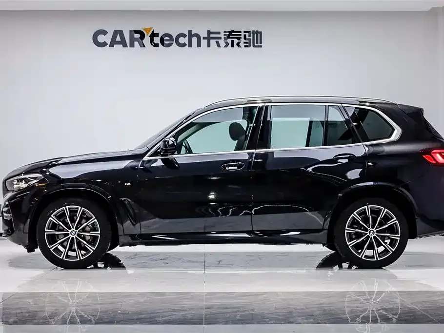 BMW X5 (Import) — фото 5