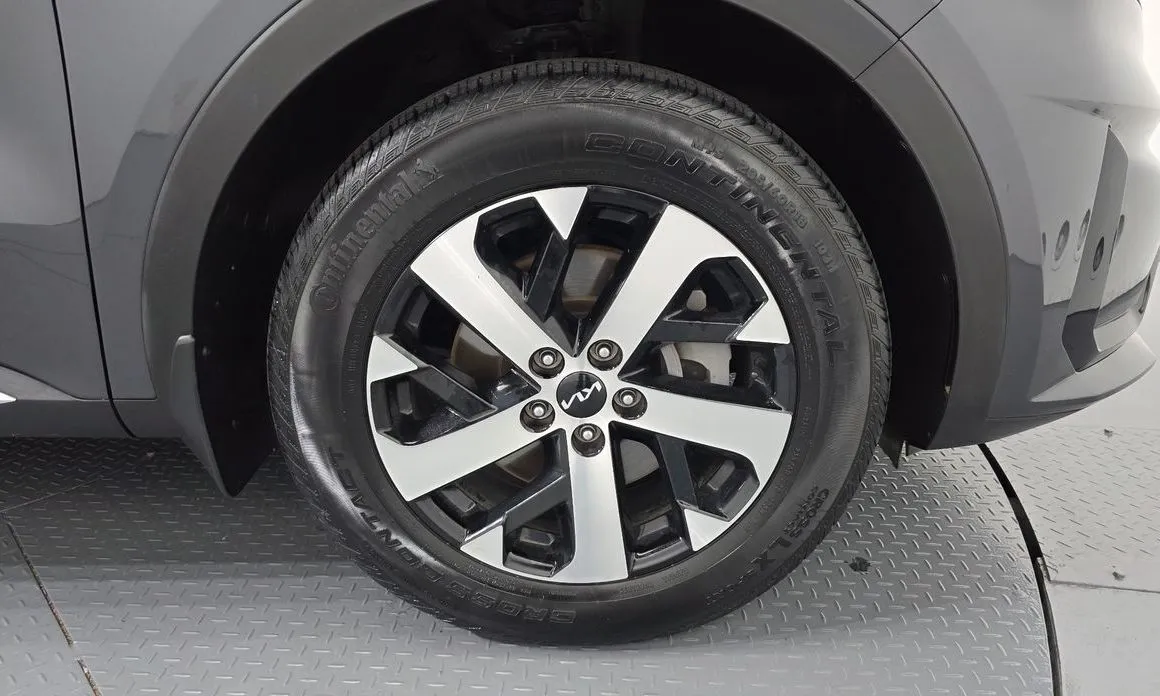 Kia Sorento — фото 7