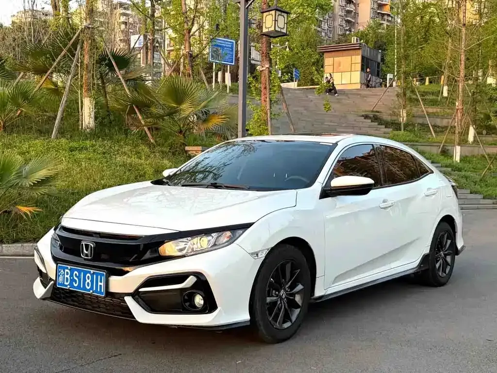 Honda Civic — фото 1