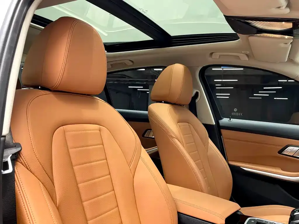 BMW 3 Series 2021 из CN, фото 7