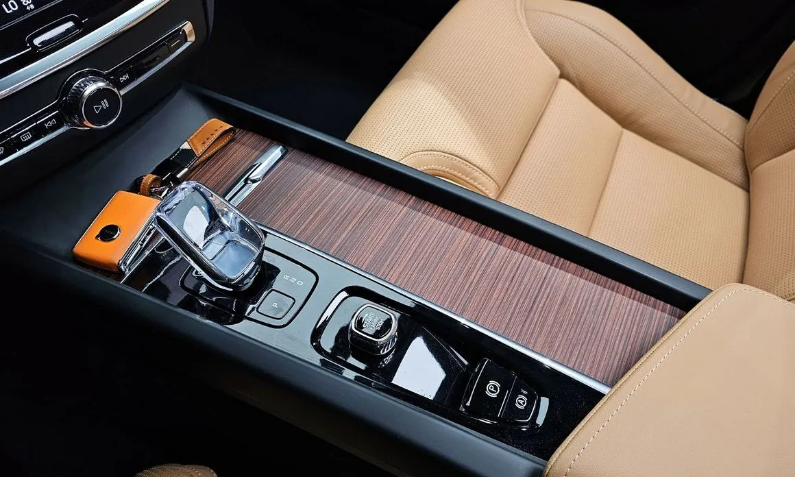 Volvo V60 2025 из KR, фото 7