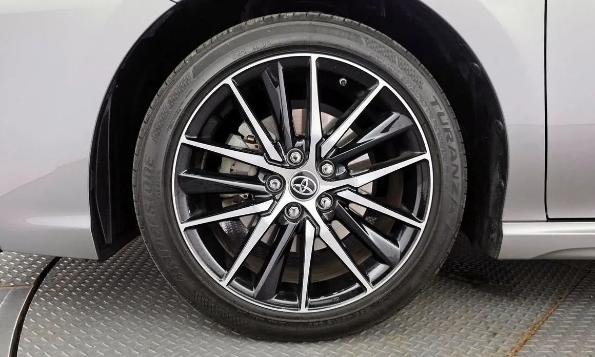 Toyota Camry 2024 из KR, фото 8