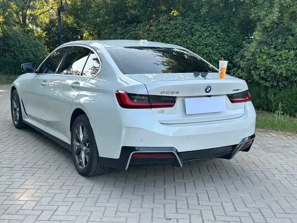 BMW i3 — фото 9