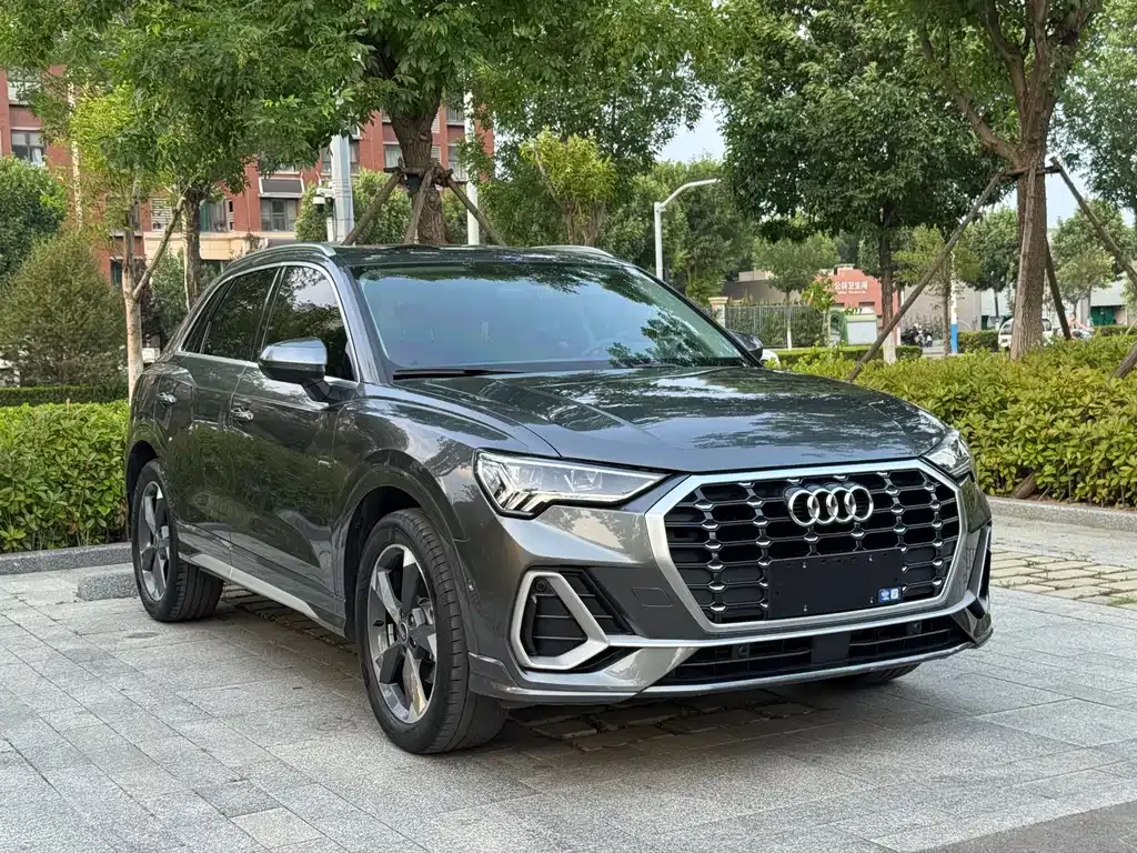 Audi Q3 — фото 5