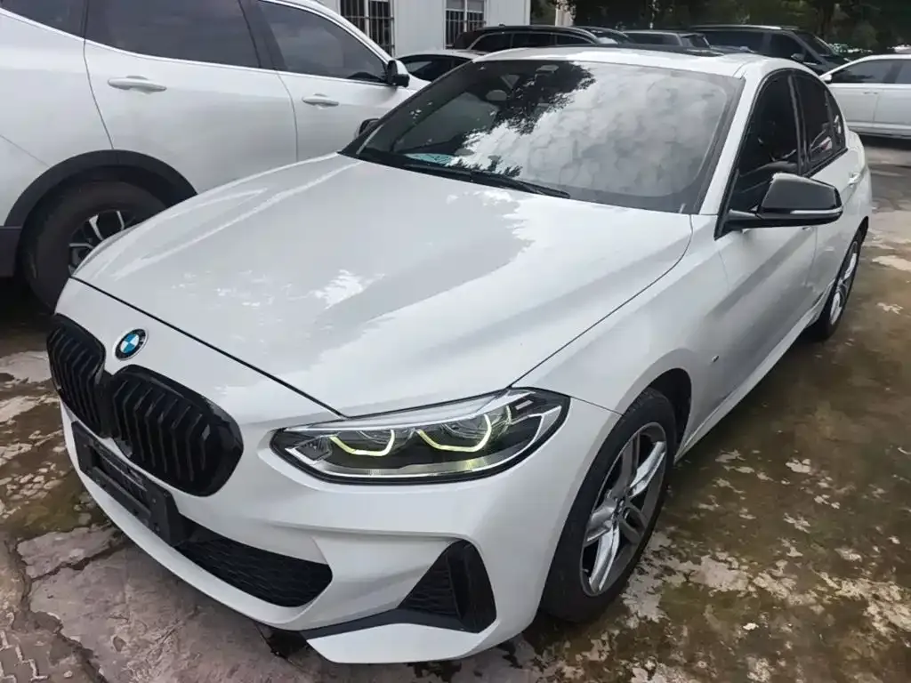 BMW 1 Series — фото 1