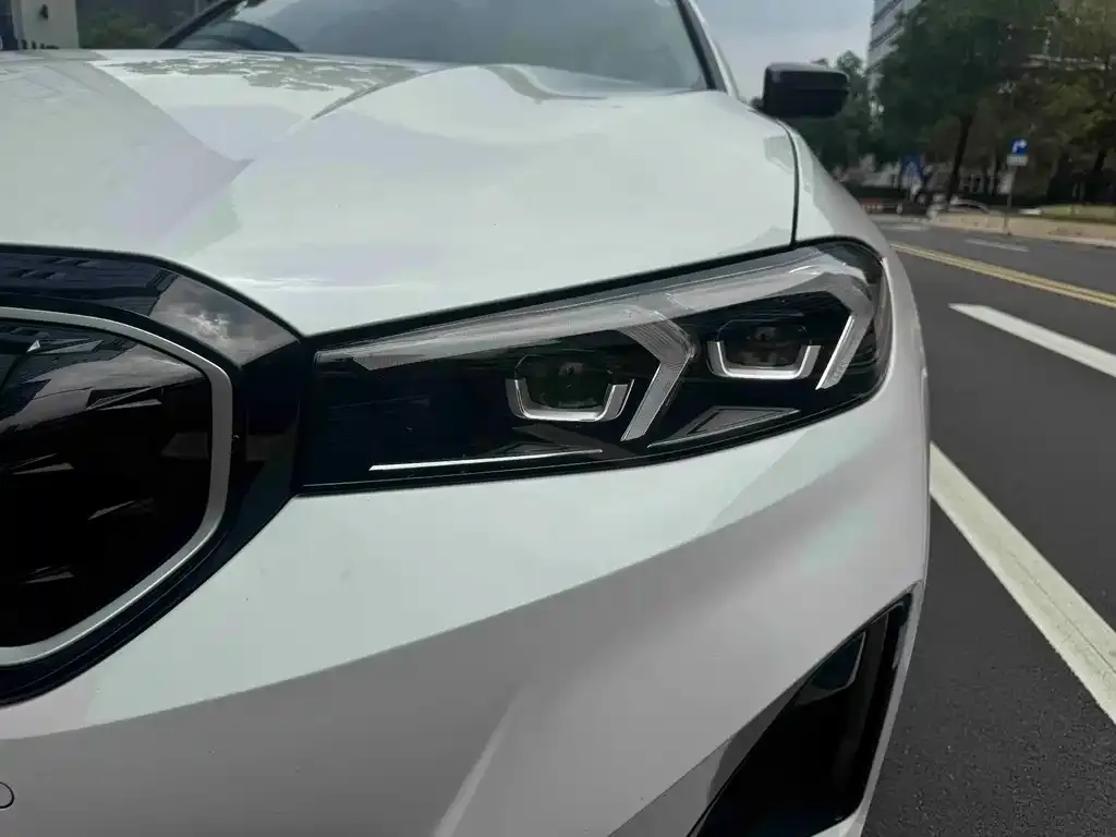 BMW i3 2024 из CN, фото 2