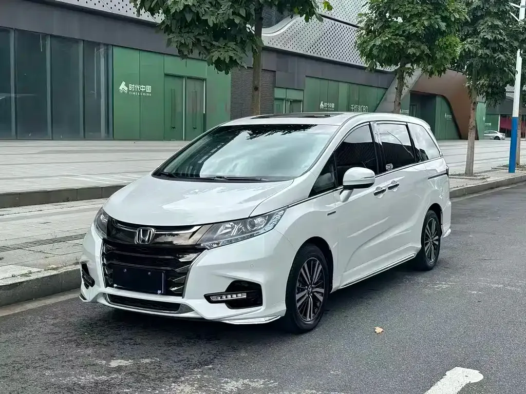Honda Odyssey — фото 1