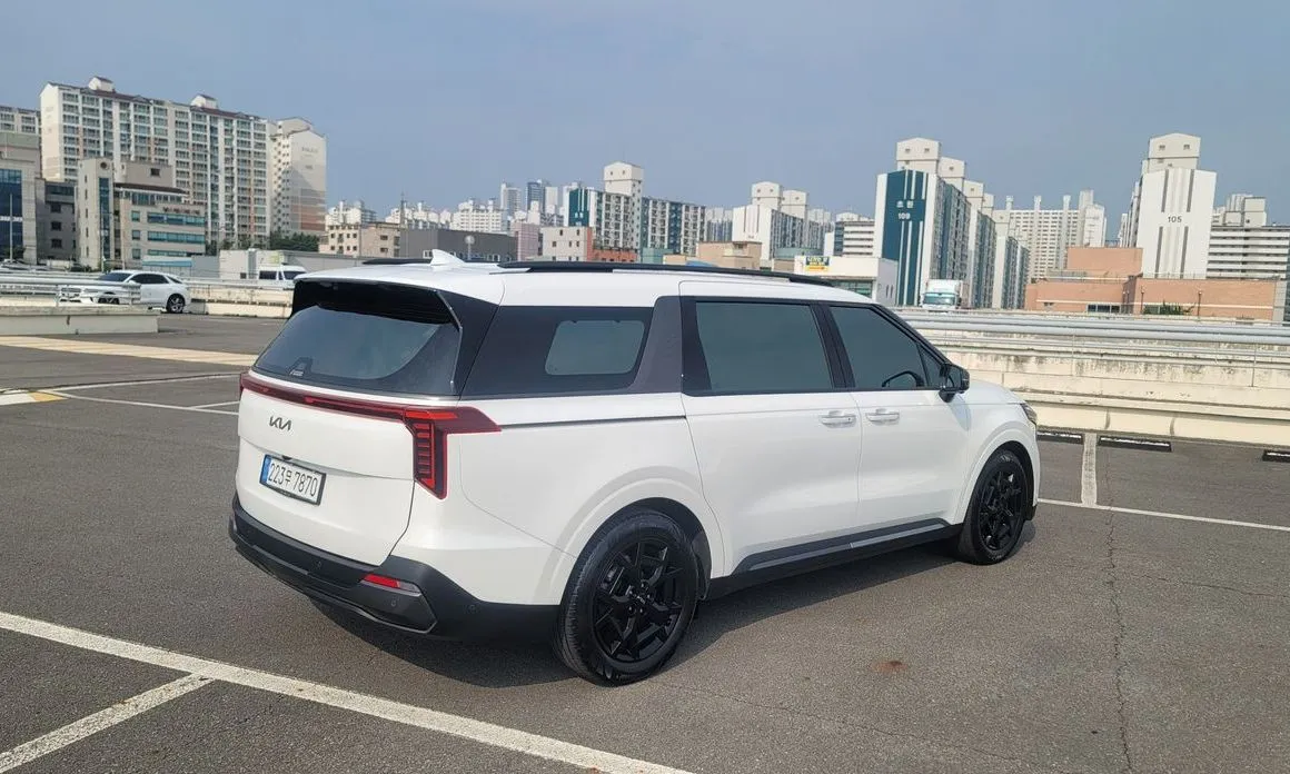 Kia Carnival 2025 из KR, фото 7