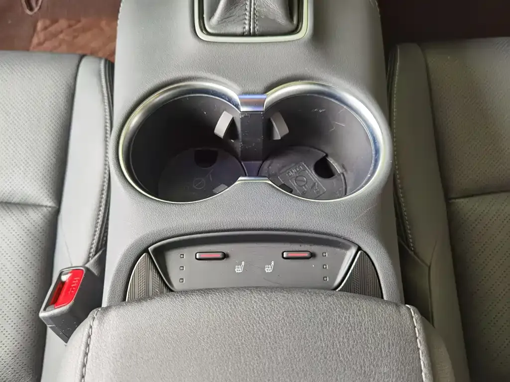 Toyota Harrier — фото 2