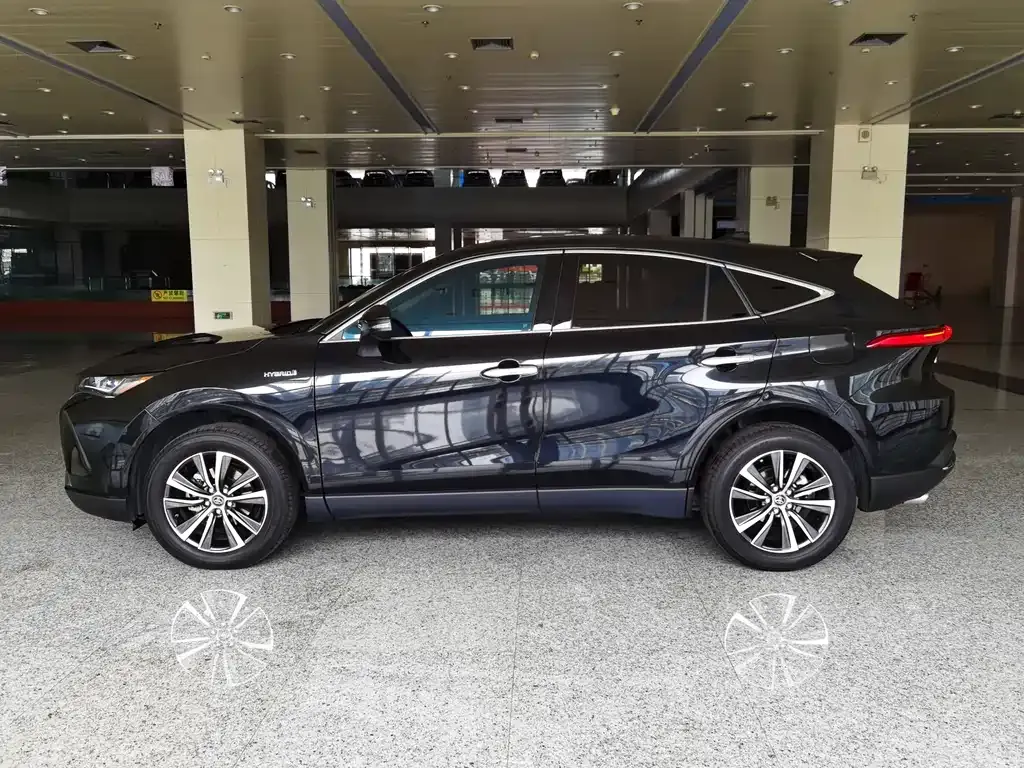 Toyota Harrier — фото 5