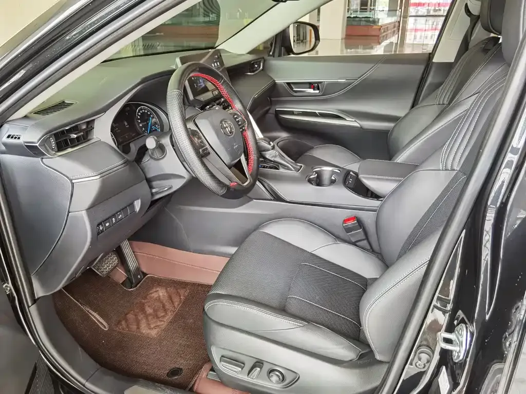 Toyota Harrier — фото 8