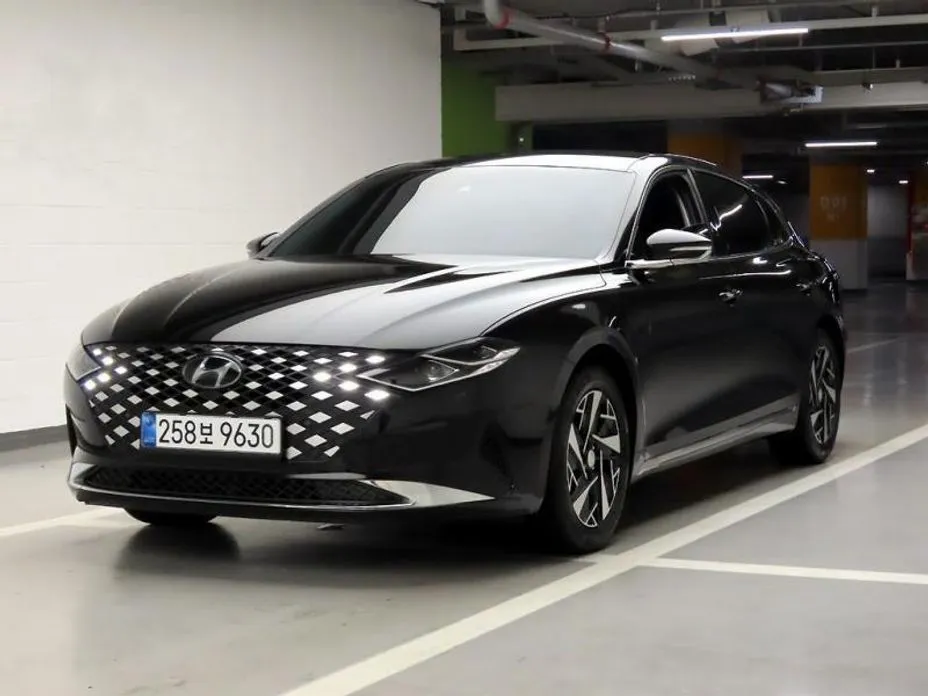 Hyundai Grandeur 2022 из KR, фото 1