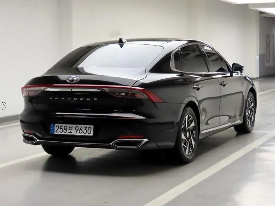Hyundai Grandeur 2022 из KR, фото 6