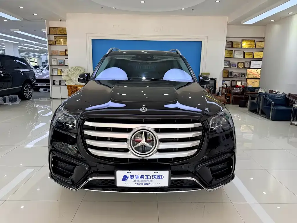 Mercedes-Benz GLS — фото 10