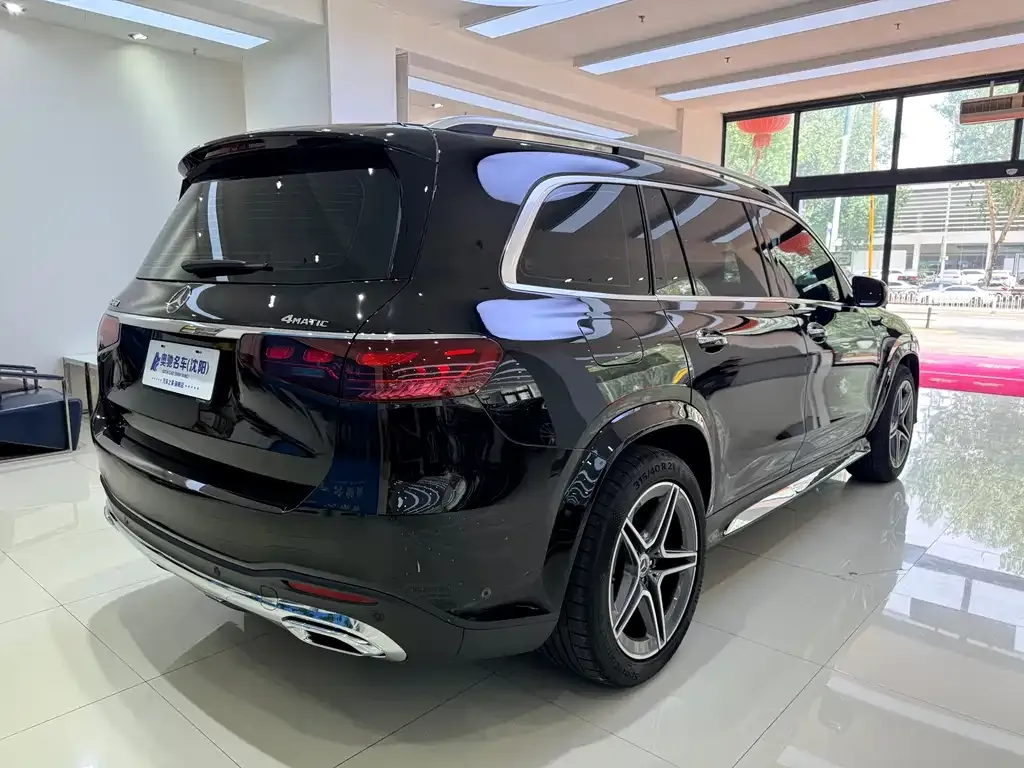 Mercedes-Benz GLS — фото 8