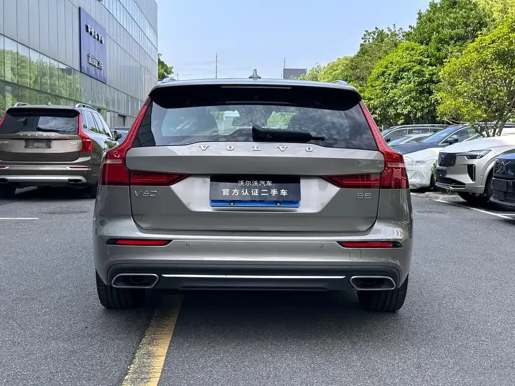Volvo V60 2021 из CN, фото 7