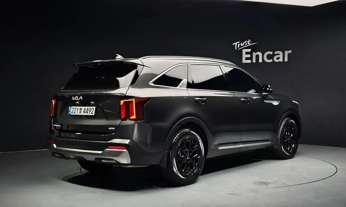 Kia Sorento — фото 4