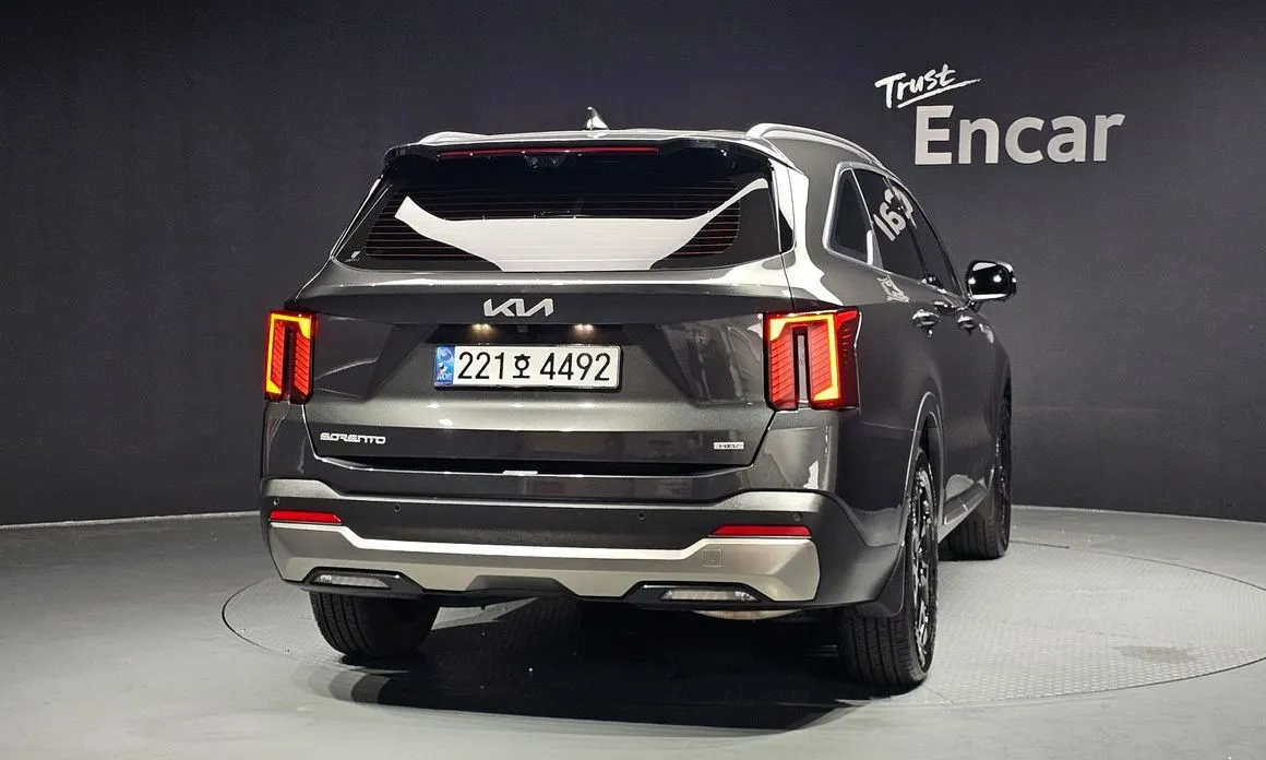 Kia Sorento — фото 5