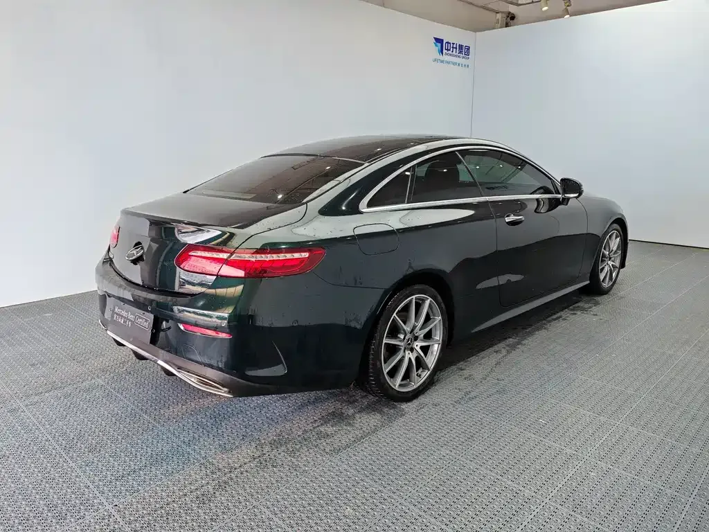 Mercedes-Benz E-Class (Import) — фото 3