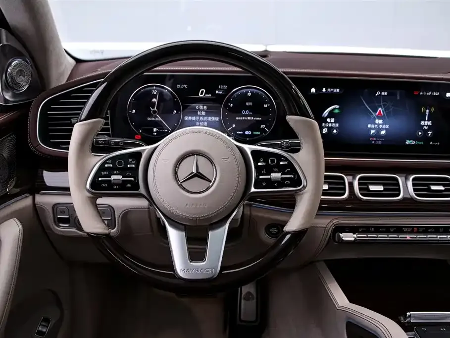 Mercedes-Benz GLS — фото 8