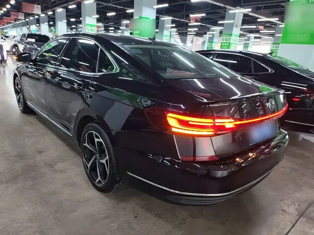 Volkswagen Passat — фото 3