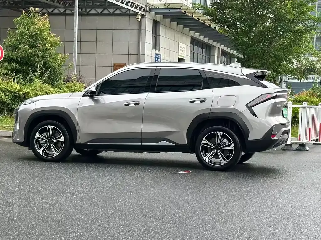 Geely Galaxy L7 — фото 8