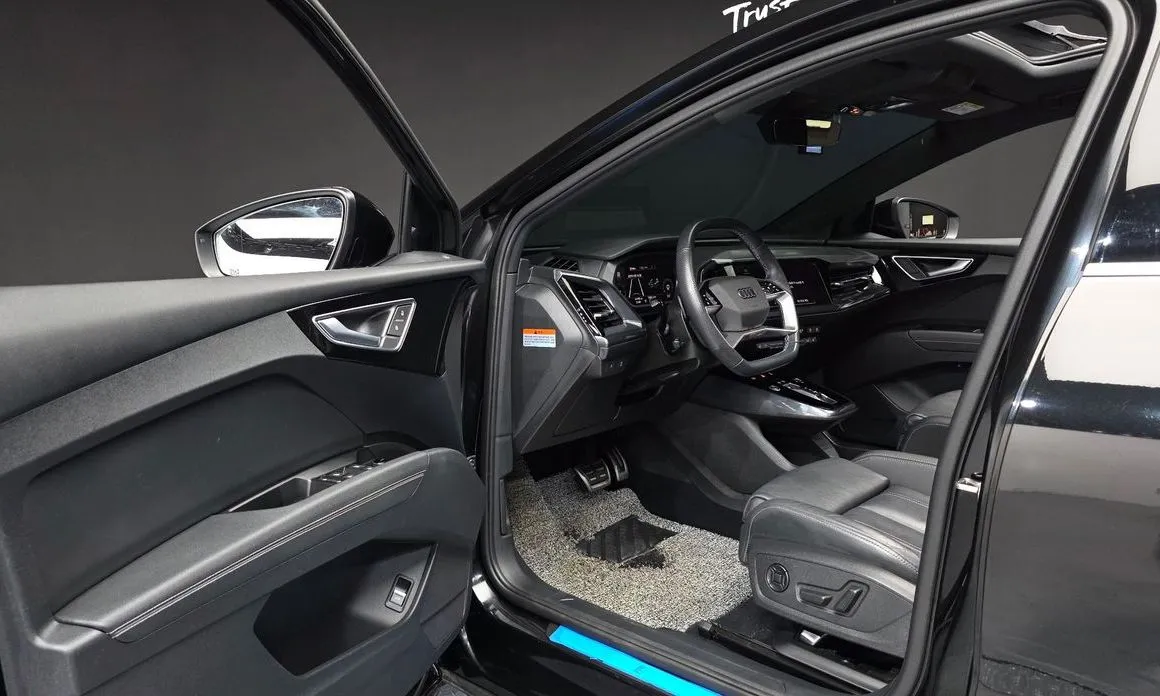 Audi Q4 e-tron 2023 из KR, фото 9