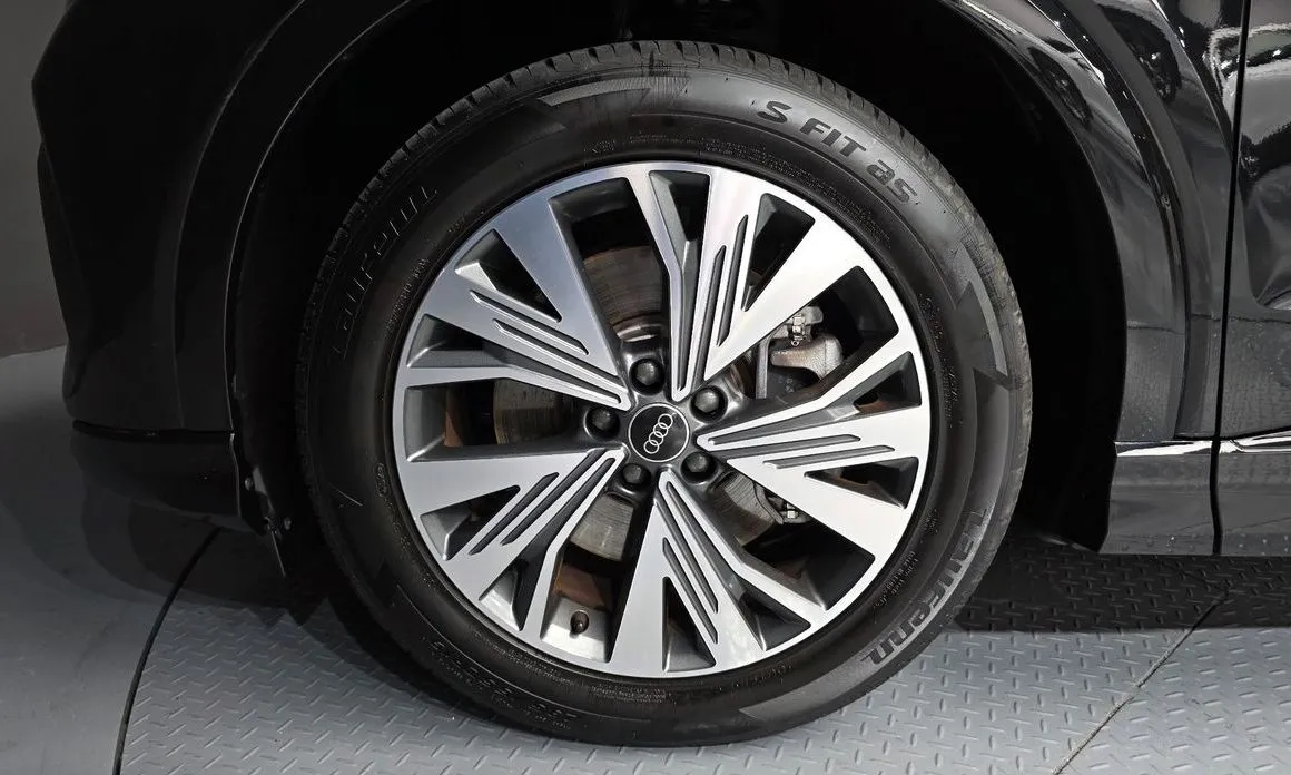 Audi Q4 e-tron 2023 из KR, фото 8