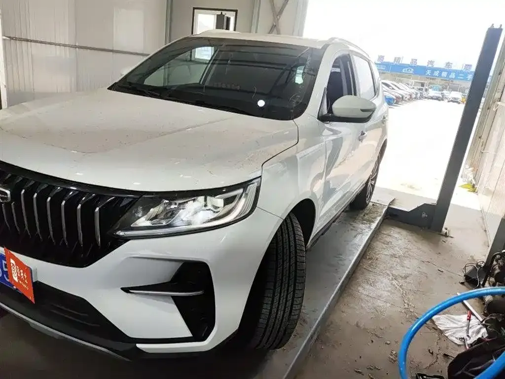 Geely Vision X6 — фото 1
