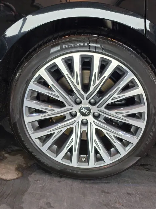 Audi A8 2021 из KR, фото 9