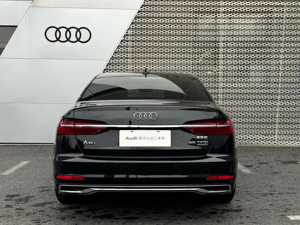 Audi A6L — фото 8