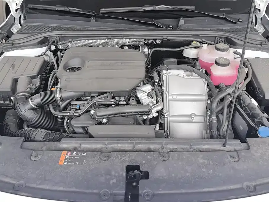 Roewe D7 2025 из CN, фото 9