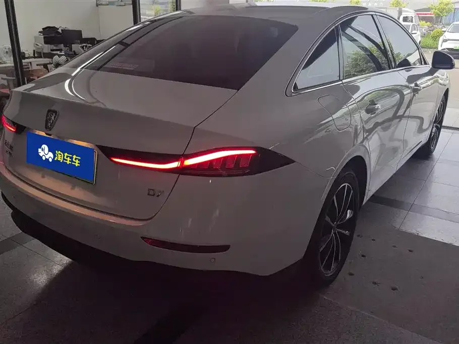 Roewe D7 2025 из CN, фото 4