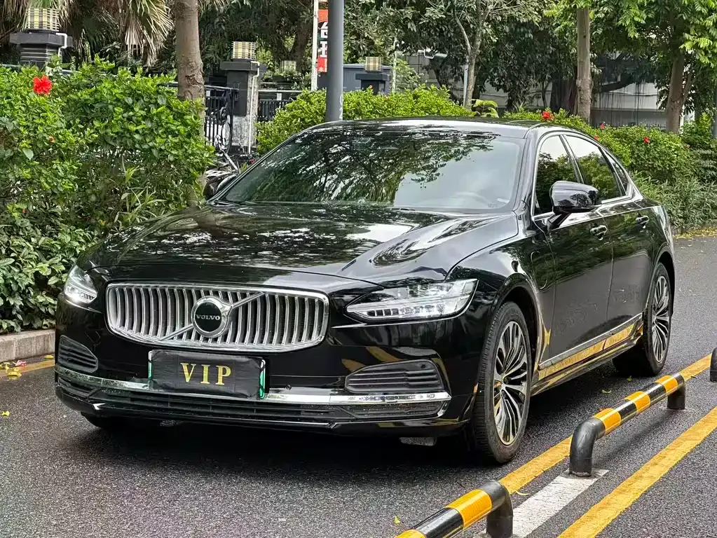 Volvo S90 PHEV