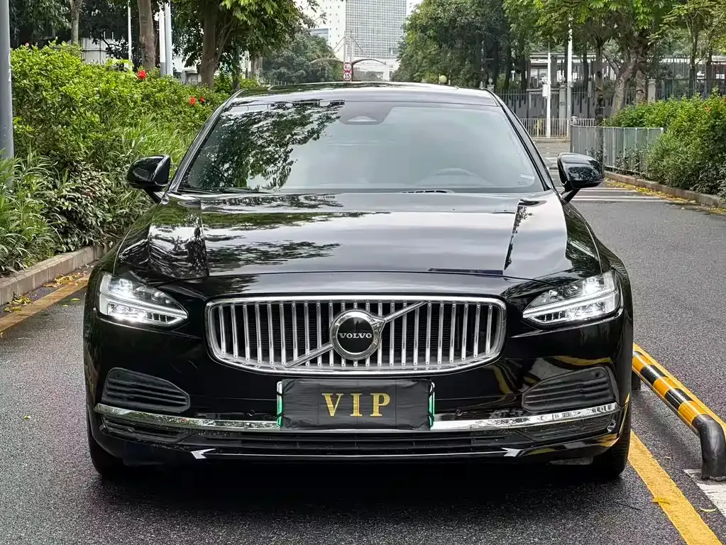 Volvo S90 PHEV 2023 из CN, фото 5