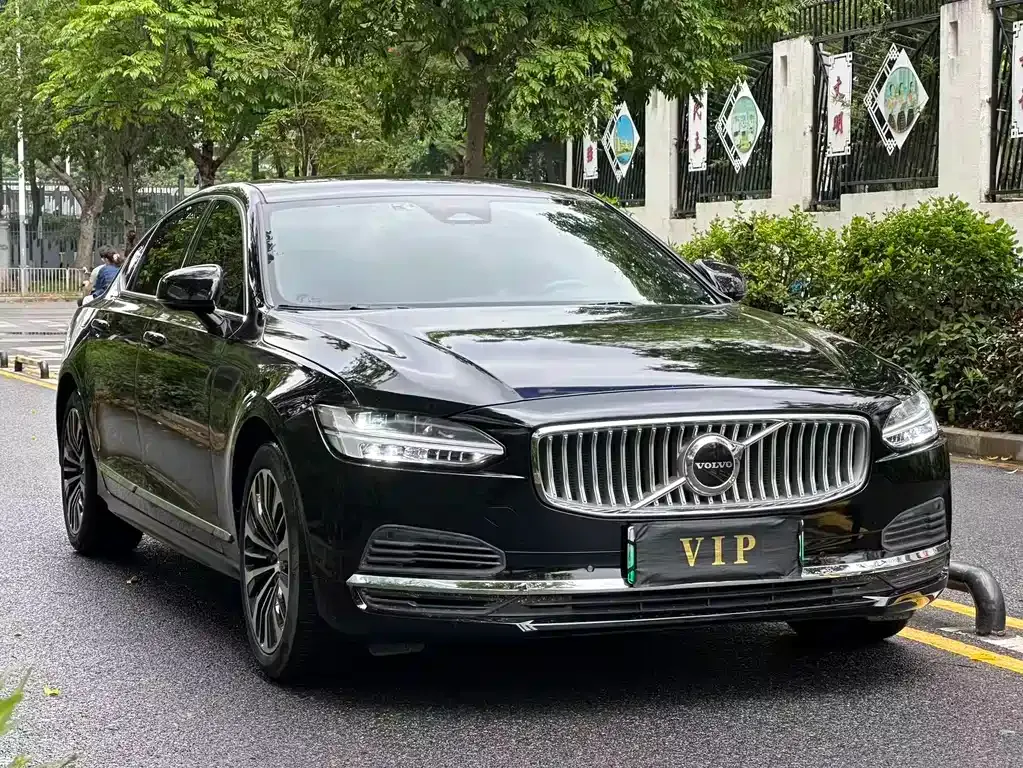 Volvo S90 PHEV 2023 из CN, фото 9